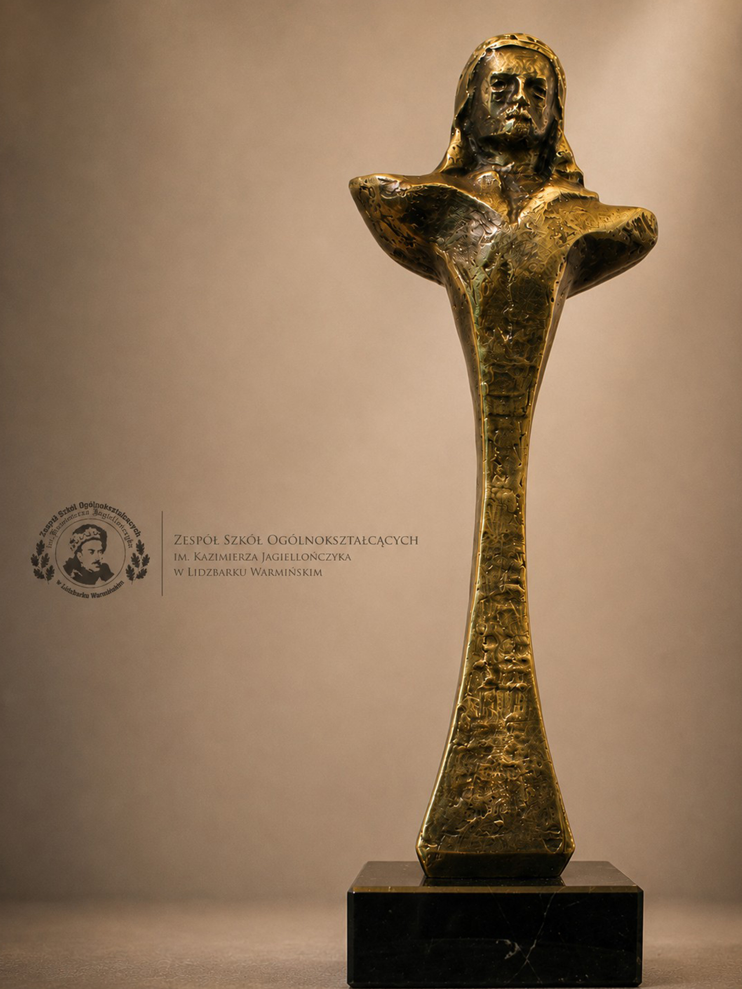 Statuetka „Jagiellończyk” wykonana dla Zespołu Szkół Ogólnokształcących im. Kazimierza Jagiellończyka w Lidzbarku Warmińskim