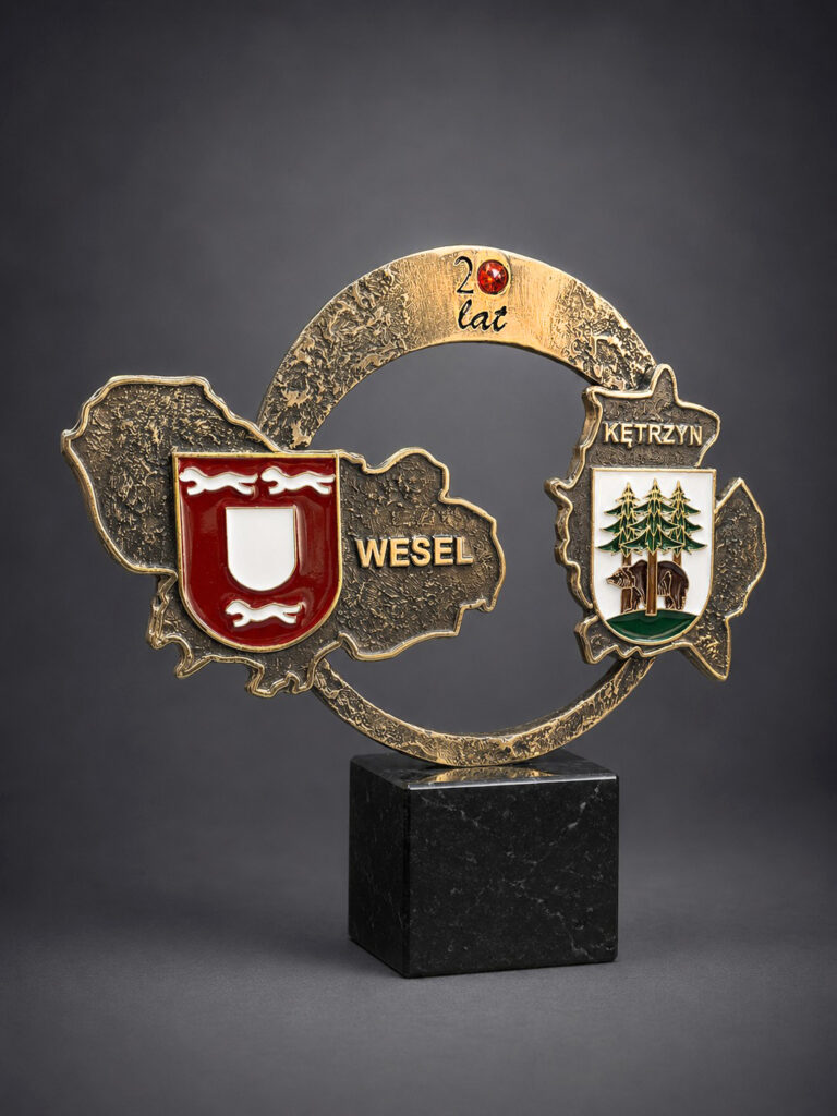 Statuetka jubileuszowa 20-lecia partnerstwa miast Kętrzyn – Wesel